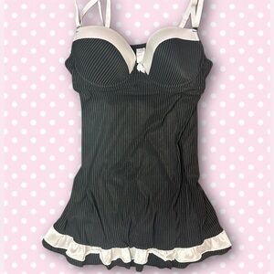 sexy pinstriped bustier 🎲🖤